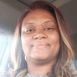 Meet your Posher, Iris